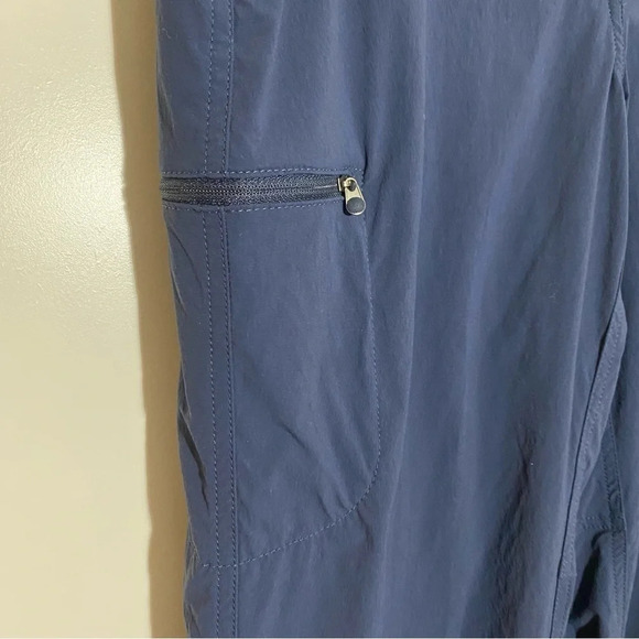 LL Bean Women's Blue OutdoorSy Gorpcore Hiking Training Trail lightweight Pants - Picture 5 of 12